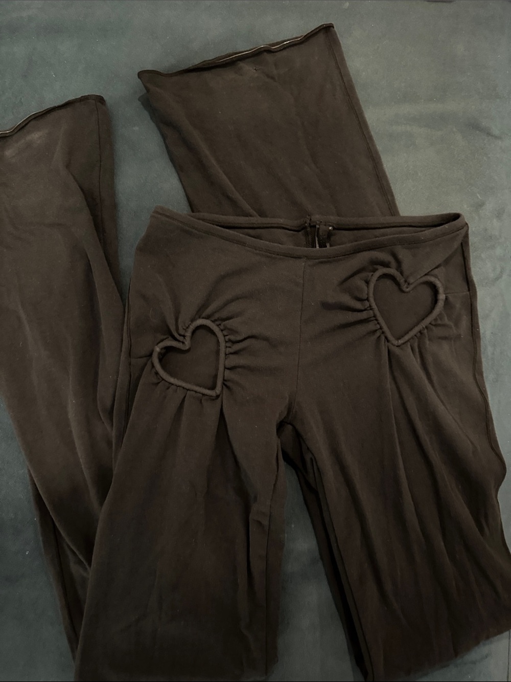SKIMS Heart Cutout leggings